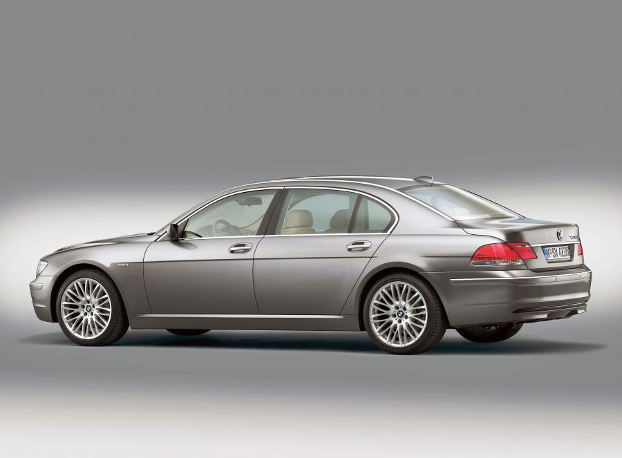  BMW 750Li (E66) 2005 года  (WW) (фото 36 из 41)